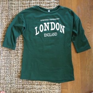 Green three-quarter sleeve T-shirt